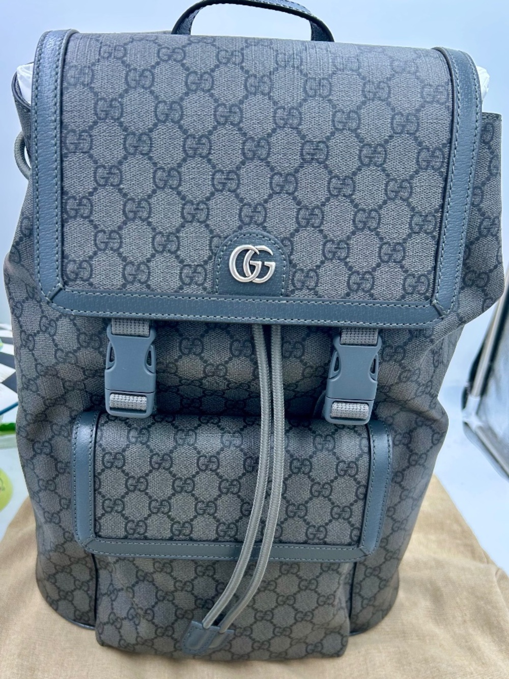Unisex GUCCI GG Supreme Canvas Backpack. Made in Italy.